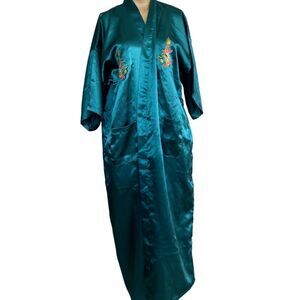 Oriental Silk Collection dressing gown medium ‘embroidered dragon.  0084
